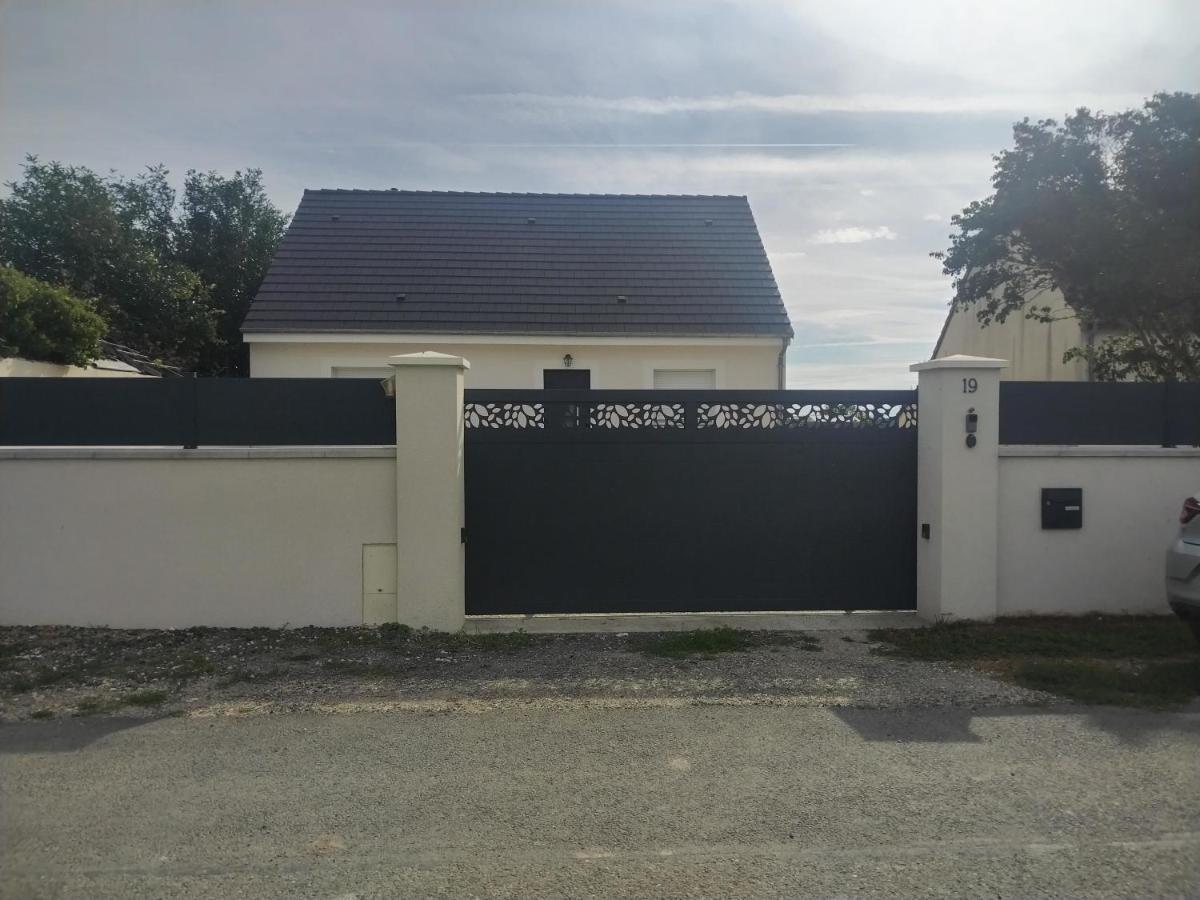 Petite Maison Au Calme Poupry Экстерьер фото